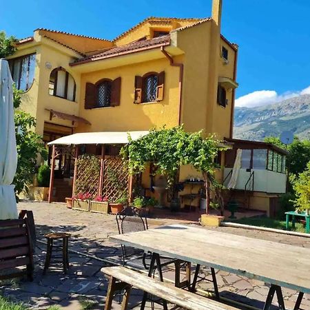 Villa Alberto Sulmona Bagian luar foto